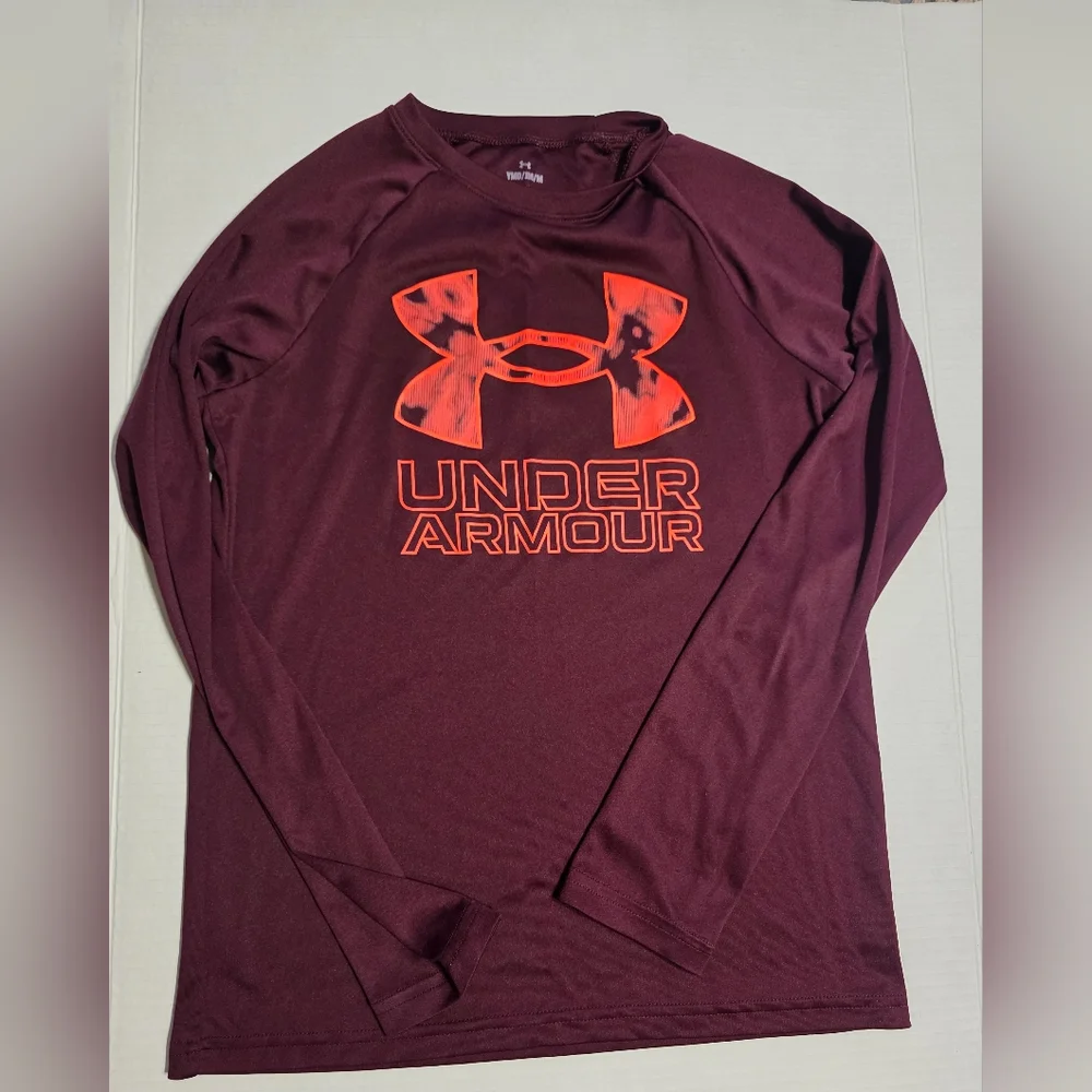 Under Armour, Size M, Long Sleeves Shirt